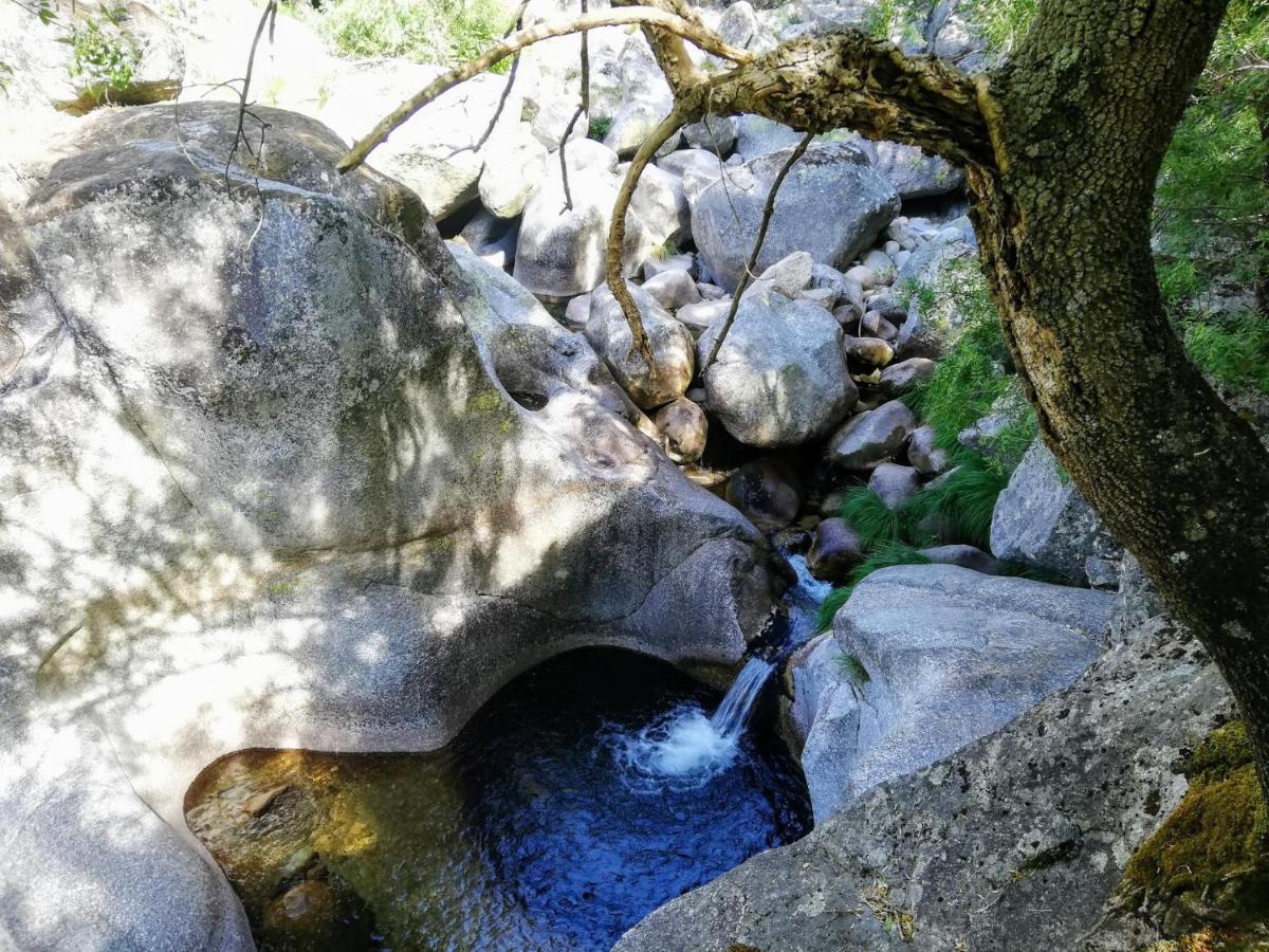 Casa Do Fundo Do Povo - Serra Da Estrela Cortes do Meio Екстериор снимка