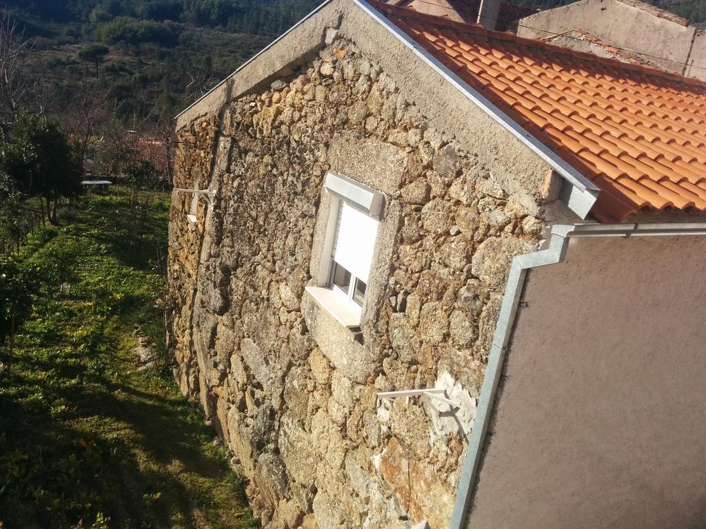 Casa Do Fundo Do Povo - Serra Da Estrela Cortes do Meio Екстериор снимка